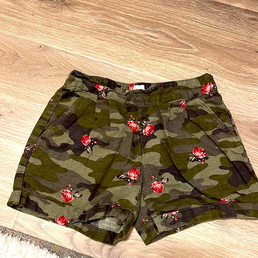 Linen camo and rose girls shorts